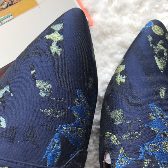 NEW - Patterned Mules - Picture 4 of 6
